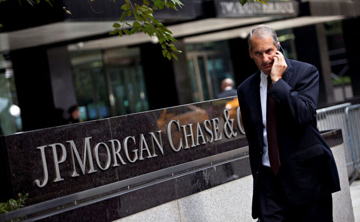 Tòa án Nga ra lệnh tịch thu tiền trong các tài khoản của JPMorgan Chase - Ảnh: REUTERS