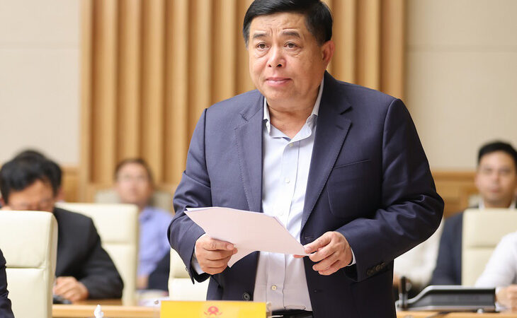 Bộ trưởng Nguyễn Chí Dũng phát biểu tại hội nghị chiều 24-4 ở Hà Nội - Ảnh: H.C.